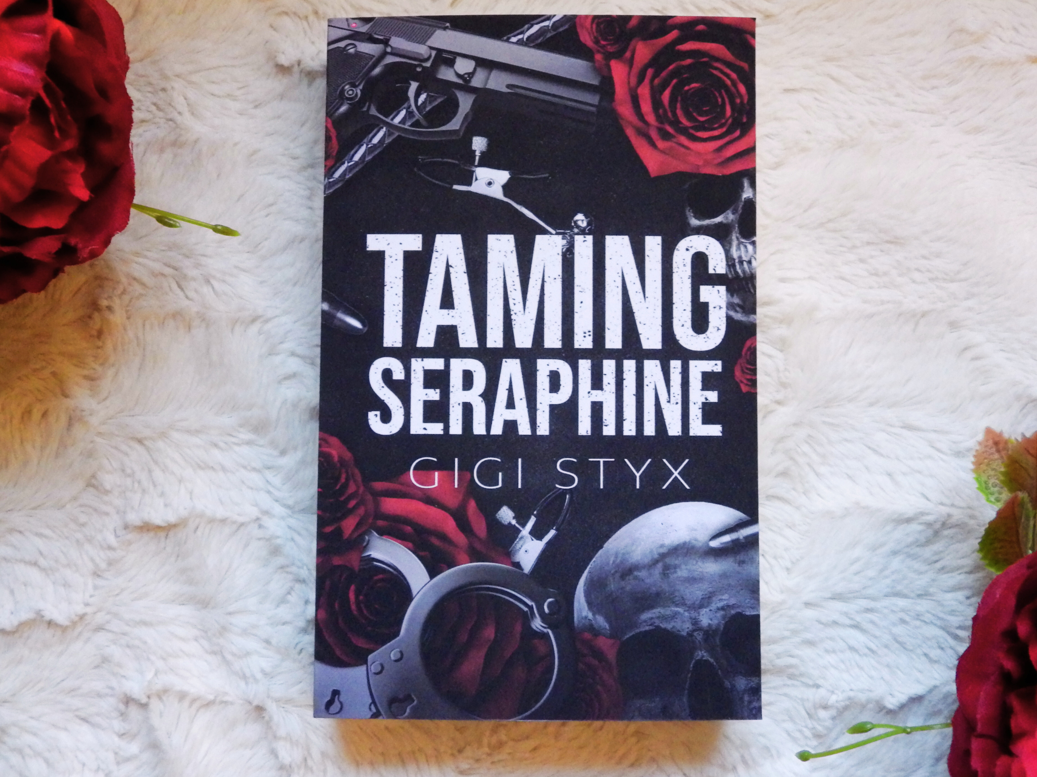 Taming Seraphine, Gigi Styx (softback)