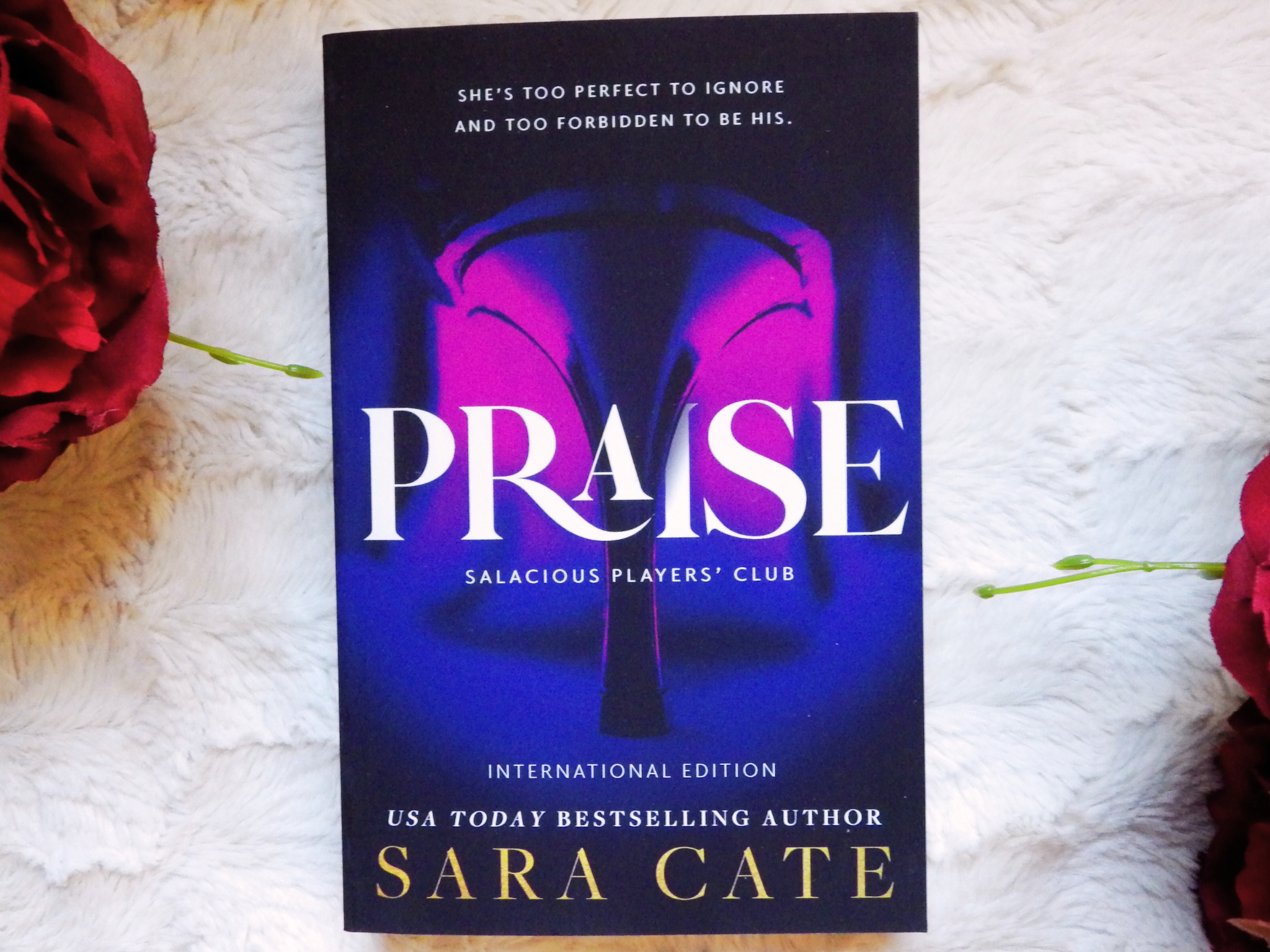 Praise, Sara Cate (softback)